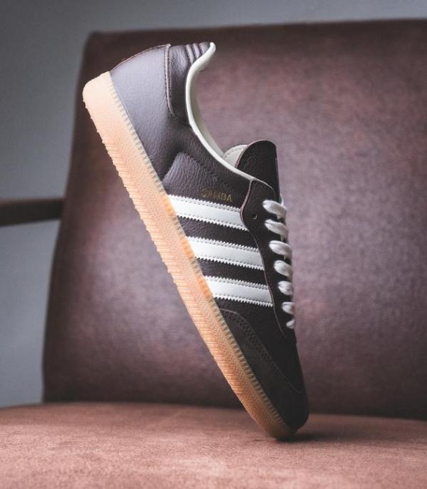 Samba neakers in Dark Brown White 645
