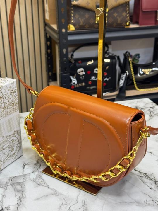 Christian Dio_r Signature Leather Saddle Shoulder Bag With Gold Chain (Caramel Brown)