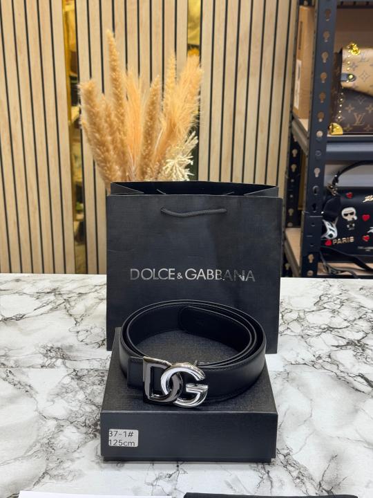 Dolc_e & Gabbana Signature DG Buckle Formal Belt With Box Including Carry Bag (Black-37-1)