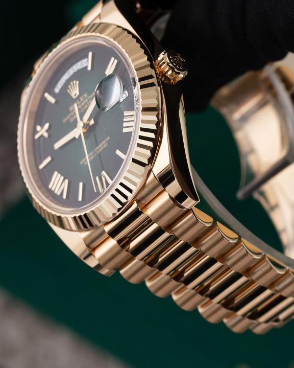 Rolee_x Oyster Perpetual Day Date Automatic Gold Green