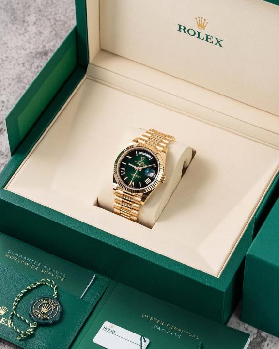 Rolee_x Oyster Perpetual Day Date Automatic Gold Green