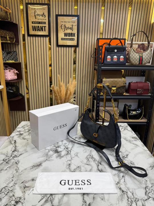Guess Signature Crescent Hobo Shoulder Bag With Gold Chain (Grey)