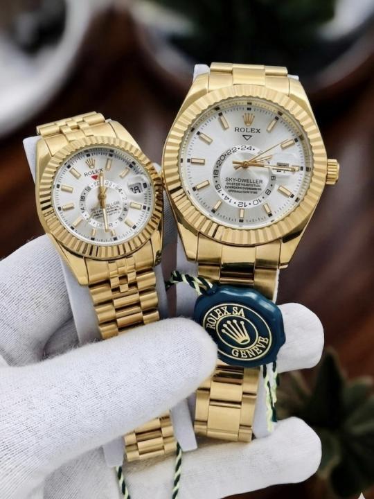 Rolex_Couple_Sky_Dweller_Gold-White