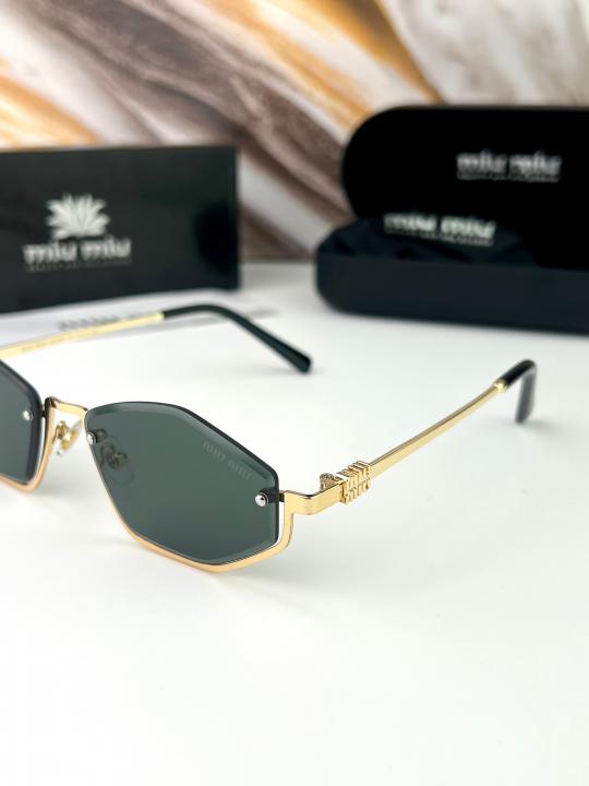MIU-MIU SUNGLASS D-330