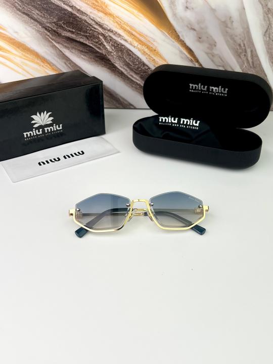 MIU-MIU SUNGLASS D-331