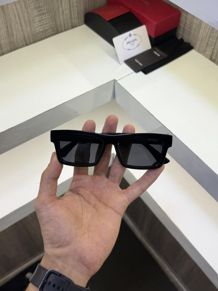 Prad a 3464 Sunglass (Glossy)