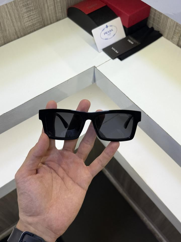 Prad a 3464 Sunglass (Glossy)