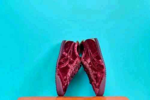 ONITSUKAA TIGER MEXICO 66 RED VELVET AUTHENTIC marron