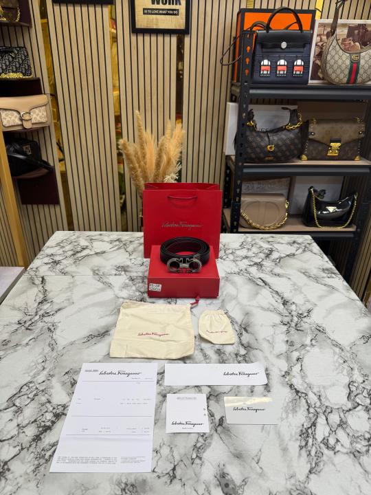 Salvator_e Ferragamo Gancini Matte Gunmetal Leather Belt (35-2)