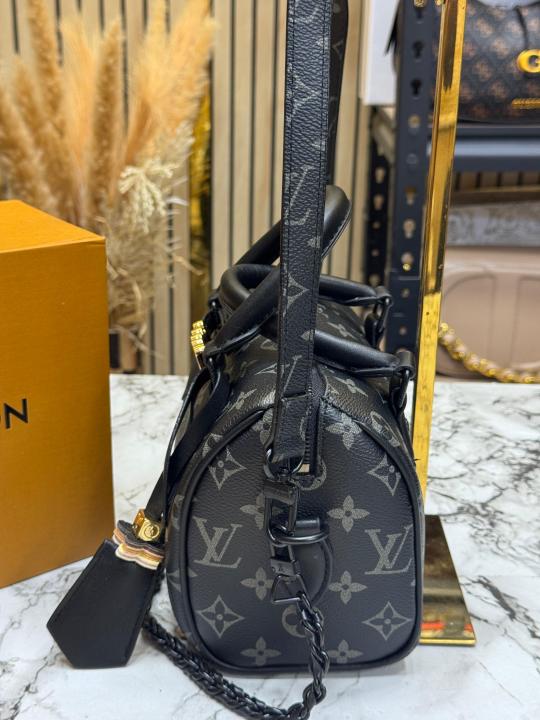 Loui_s Vuitton Monogram Eclipse Speedy Chain Bag (Black-9600)