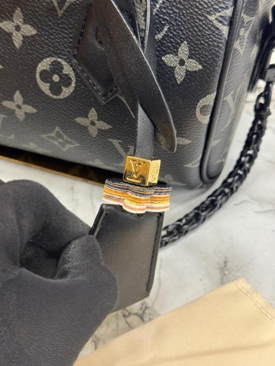 Loui_s Vuitton Monogram Eclipse Speedy Chain Bag (Black-9600)