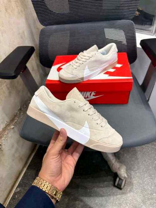 nikee blazer city low LX GUAVA ICE