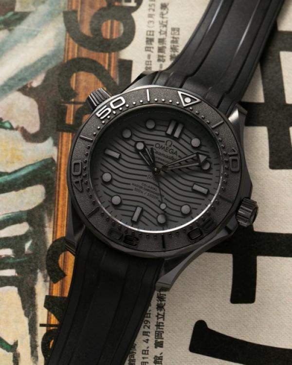 OMEG A SEAMASTER DIVER 300M CO AXIAL ALL BLACK AUTO HVY 27