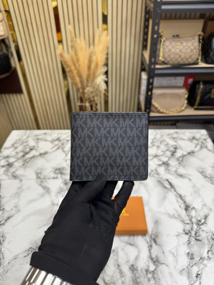 MICHAEL KOR_S WALLET WITH OG BOX AND DUST BAG WITH CARD (BLACK) 60223