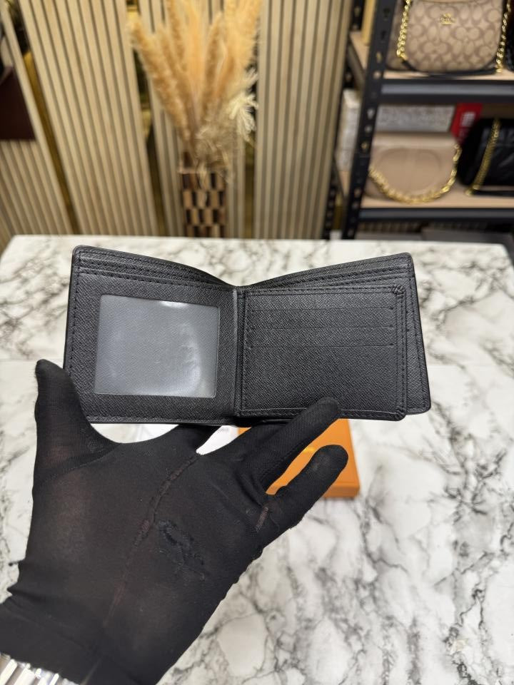 MICHAEL KOR_S WALLET WITH OG BOX AND DUST BAG WITH CARD (BLACK) 60223