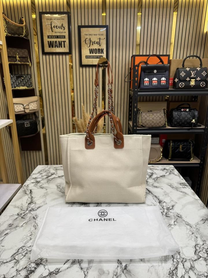 CHANE_L PARIS DUE TOTE BAG DIOMOND LOGO WITH DUST BAG PREMIUM QUALITY (BIEGE)