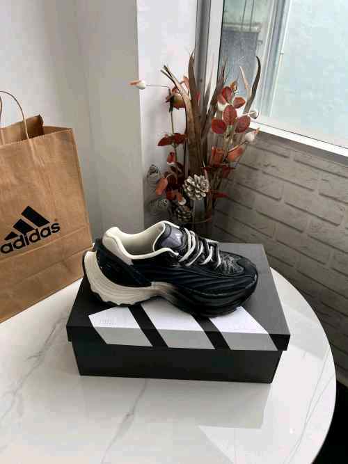 Adidass xlg metawave shadow black ivory
