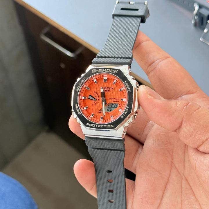 G shock GM 2100 Silver Orange