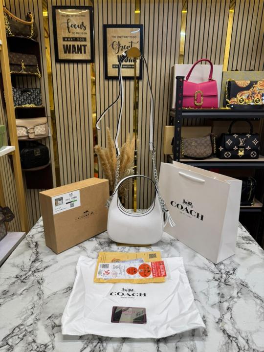 Coac_h Signature Canvas Crescent Bag With Box And Dust Bag Including Carry Bag (5006-2)