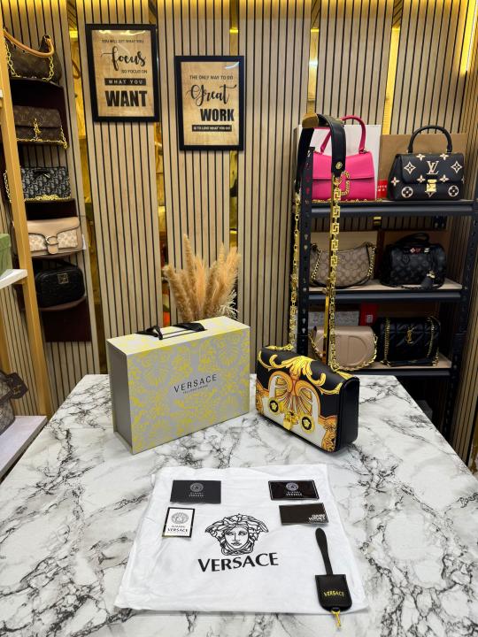 Versace Baroque Chain Shoulder Bag With Box And Dust Bag (89915) (Black-White)