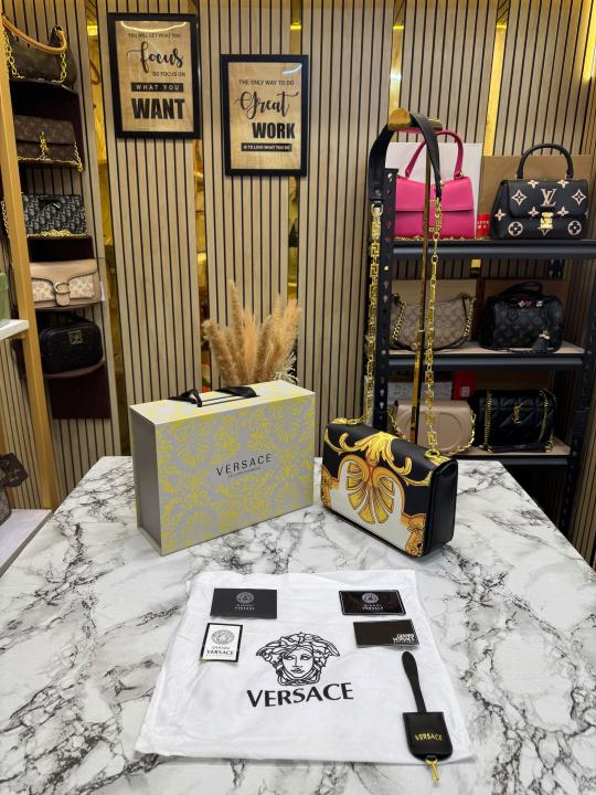 Versace Baroque Chain Shoulder Bag With Box And Dust Bag (89915) (Black-White)