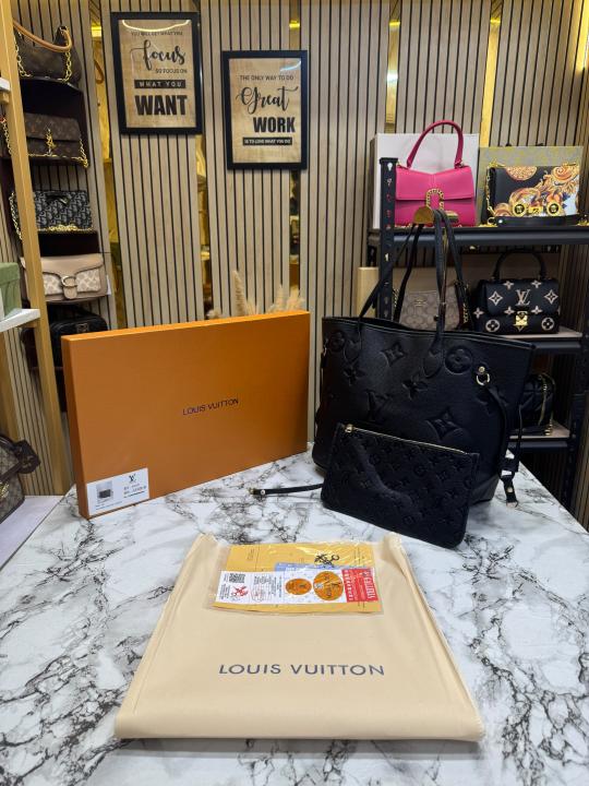 Loui_s Vuitton Neverfull Embossed Premium Quality Tote Bag With Box And Dust Bag (Full Black