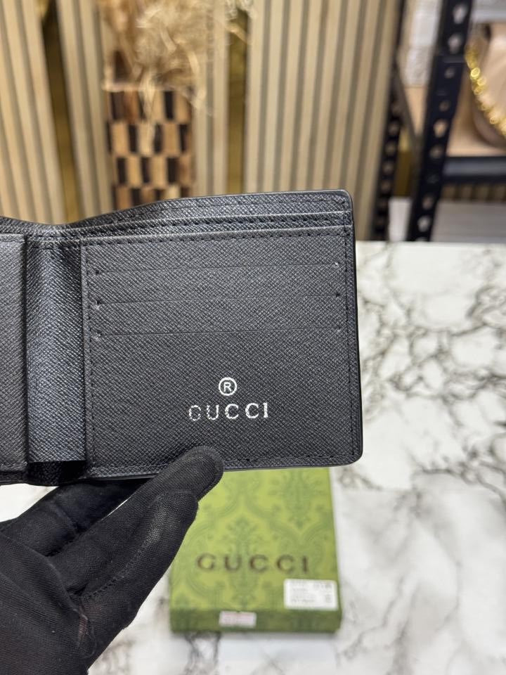 Gucc_i Signature GG Leather Bifold Wallet With Og Box And Dust bag Black (C4131)