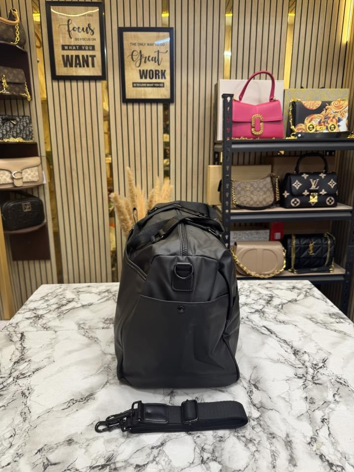 Mont blan_c Meisterstck Travel Duffle Bag  Black (M0610)