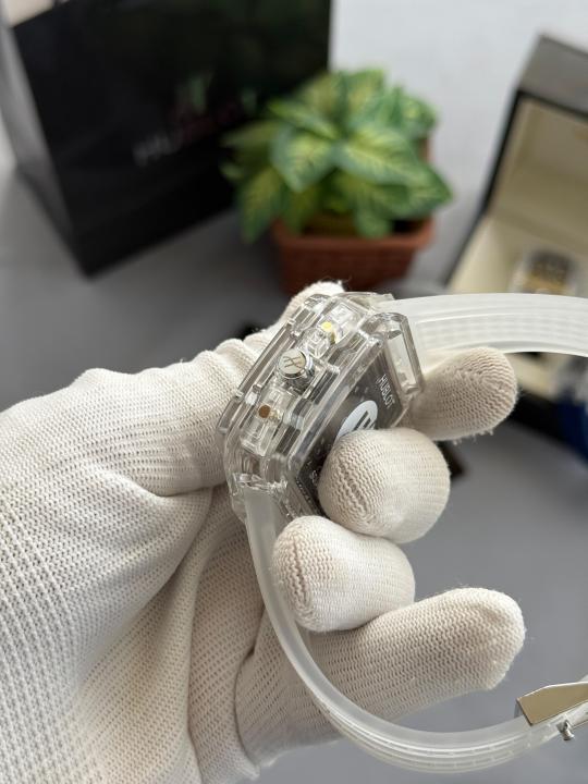 Hublot Bigbang Unico Square Transparent All Working W402