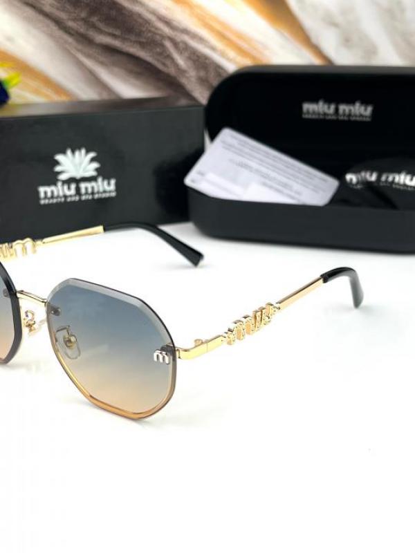 MIU-MIU SUNGLASS D-44
