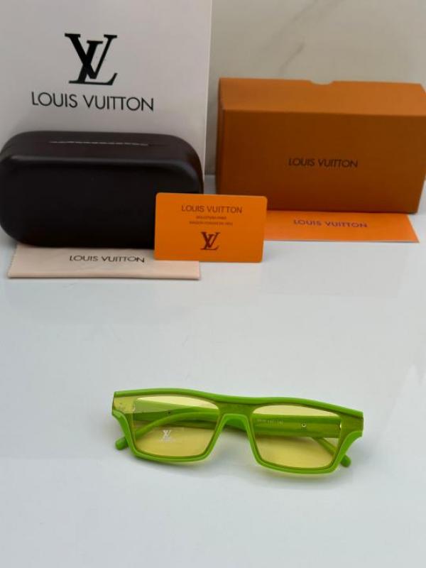 LOUI_S VUITTON SUNGLASS D-33