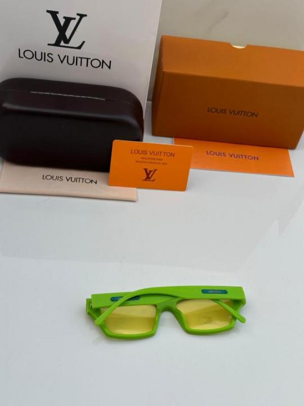 LOUI_S VUITTON SUNGLASS D-33
