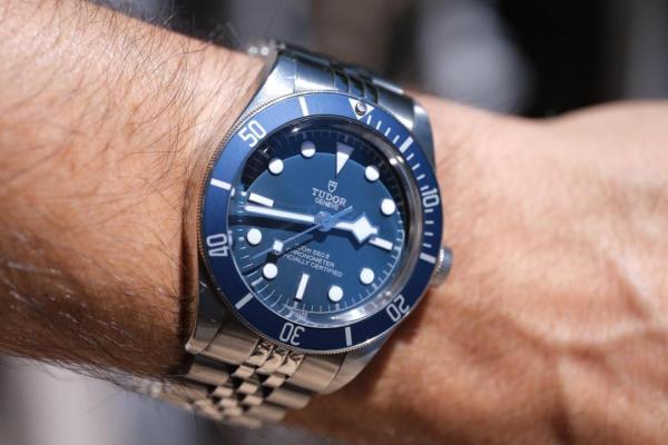 TUDO R BLACKBAY JUBLIE CHAIN AUTOMATIC MOVEMENT 254