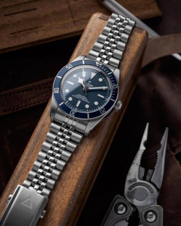 TUDO R BLACKBAY JUBLIE CHAIN AUTOMATIC MOVEMENT 254