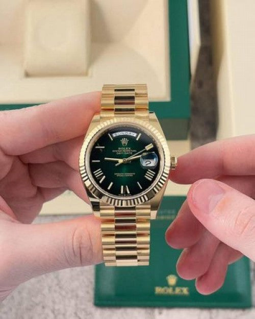 Rolex Oyster Perpetual Day Date 40 Battery Gold Green
