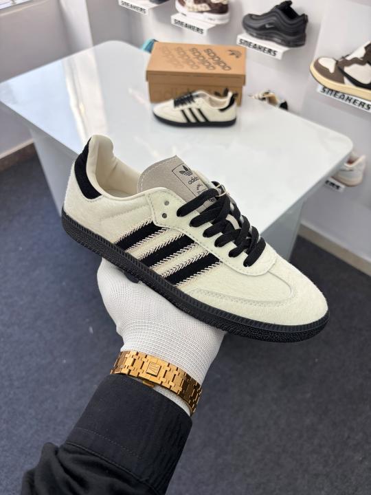 s Samba Wonder White Black 582