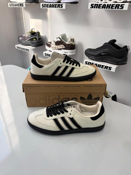 s Samba Wonder White Black 582