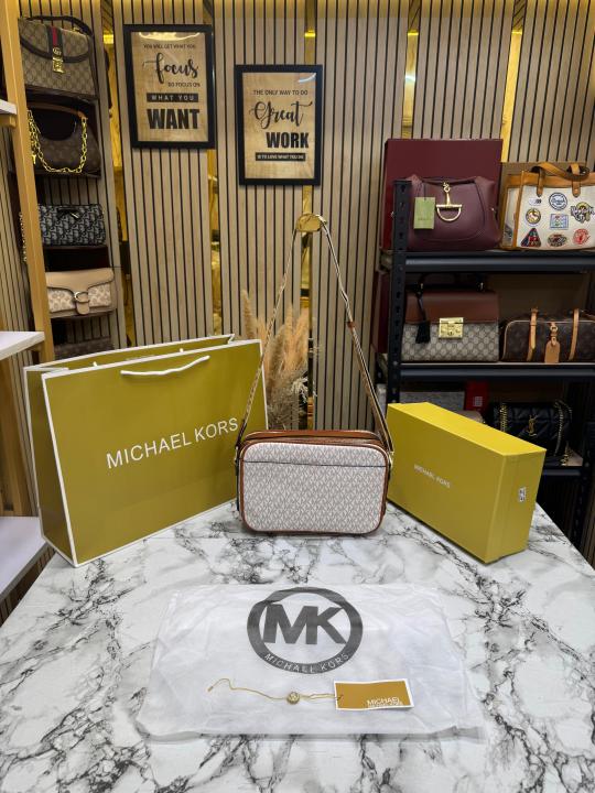 Michael Kor_s Maeve Shoulder Bag With Box  And Dust Bag Including Carry Bag (Beige)
