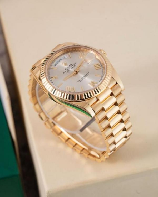 ROLE X DAY DATE GOLD WHITE AUTOMATIC HEAVY 468