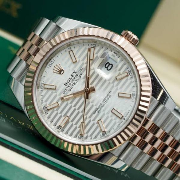 Role_x Oyster perpetual Date just Automatic Copper 481