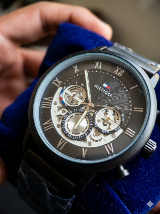 TOMMY HILFIGE_R LEGEND SERIES CHRONOGRAPH SKELETON QUARTZ 120