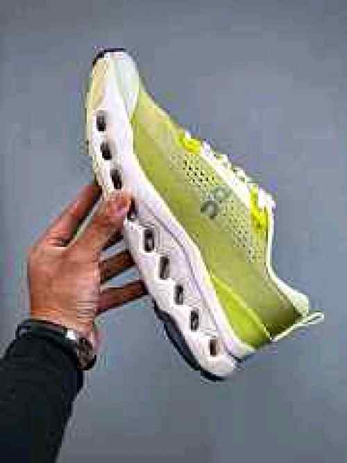 On Cloud Running Cloudsurfer Trail 2 Ivory Lime