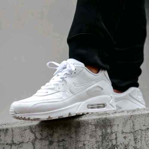 nikee airmax 90 essential triple white