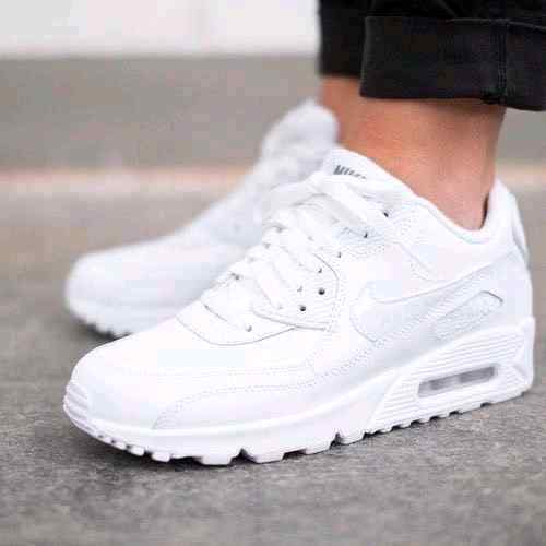 nikee airmax 90 essential triple white