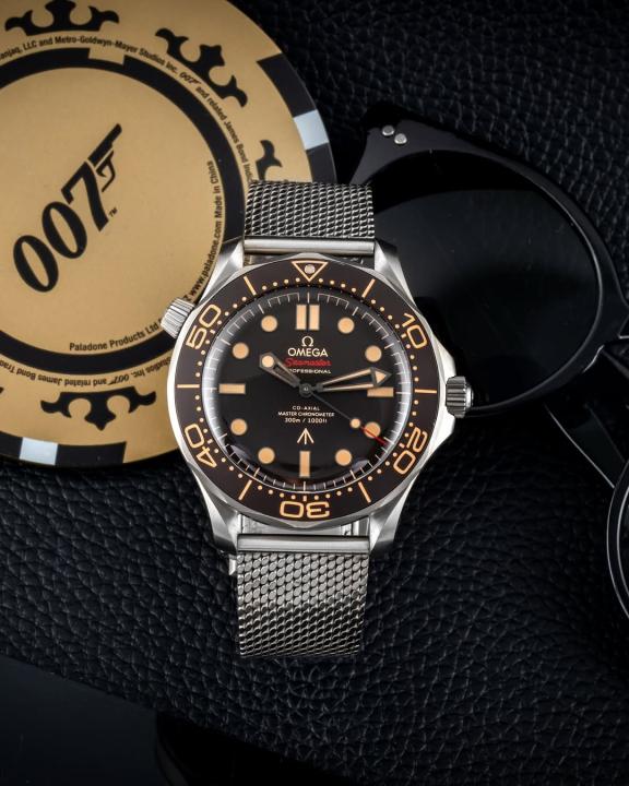 Omegg_a Seamaster Diver 300 Automatic Black Ring