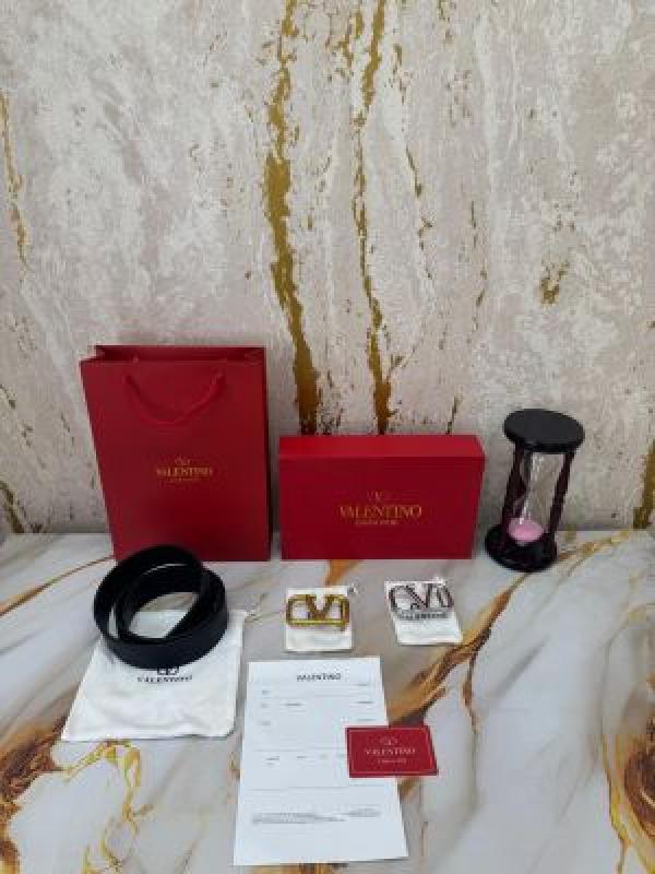 Salvatore Garavani V-Shaped Premium Belt Combo With Box Dust Bag Includes CarryBag (V05-Black)