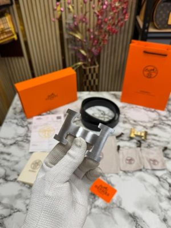 HERME_S BELT COMBO  WITH CARRY BAG AND DUST BAG WITH CARD AND BILL WITH OG BOX HS-10