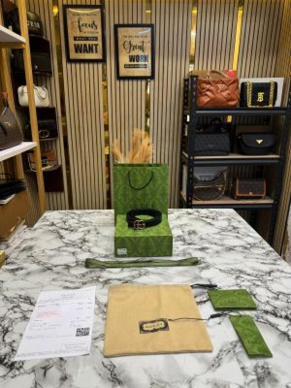 Gucc.iGG SNAKE LOGO BUCKLE BLACK BELT WITH BOX DUST BAG INCLUDING CARRY BAG (7-1)