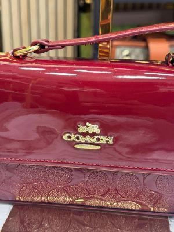 Coac_h Hailey_Bold_Signature_Crossbody_Bag_With_Box_And_Dust_Bag_(8822-Maroon)