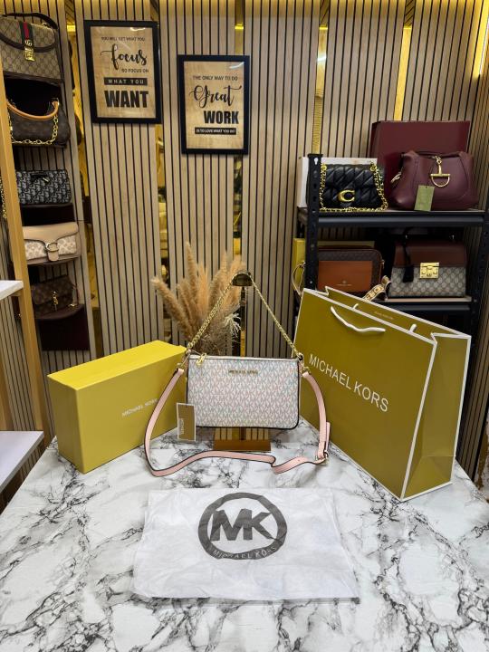 Michael Kor_s Pvc Jet Set Signature Monogram Crossbody Bag With Chain Strap Shoulder Strap With Box Carry Bag & Dust Bag (Pink)